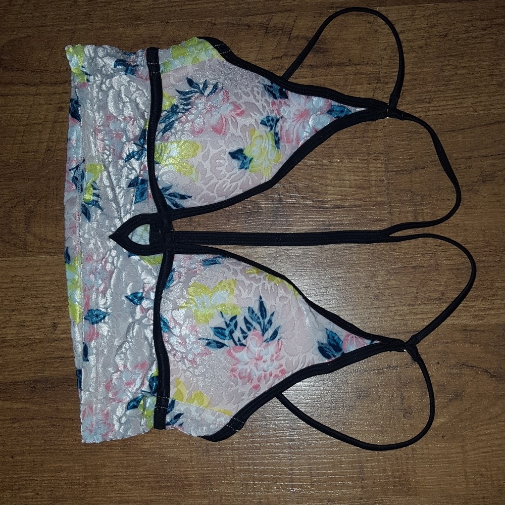 Brand New VS Pink Velvet Floral Bralette sz XS NIB